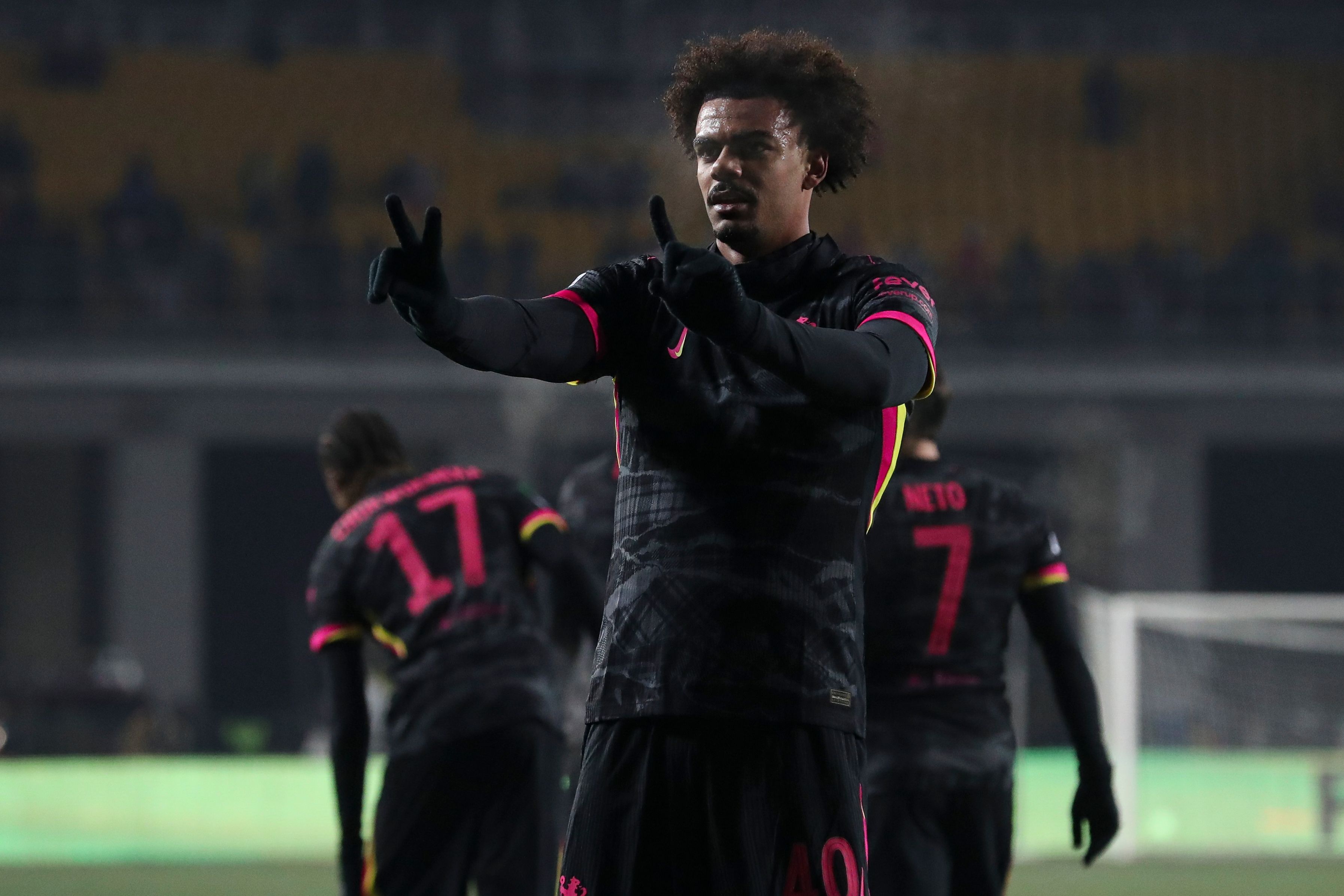 乐鱼体育在线登陆-罗马诺：黄潜与切尔西就维加进行谈判，报价为2400万欧+附加条款